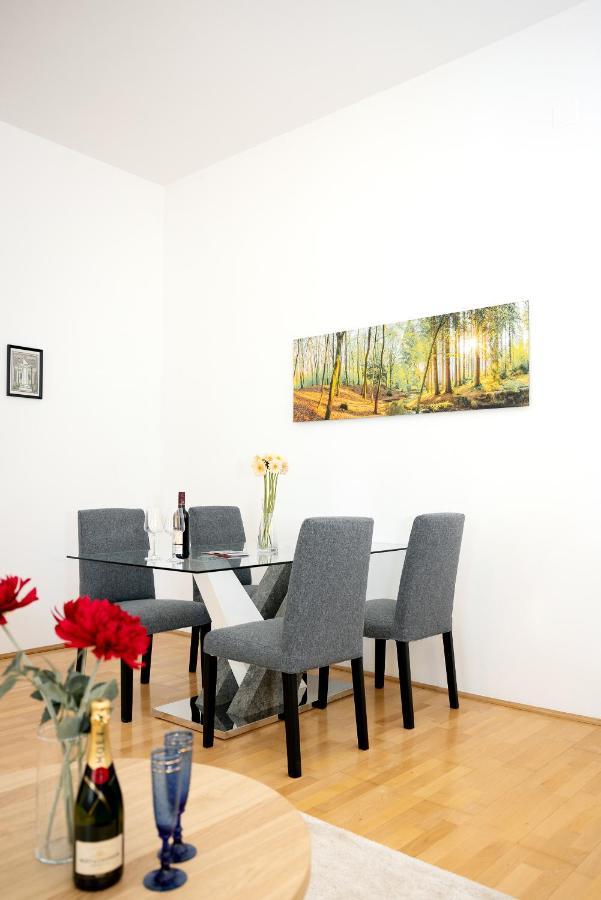 Premium 80 M2 Apartment - Free Parking Wien Eksteriør billede